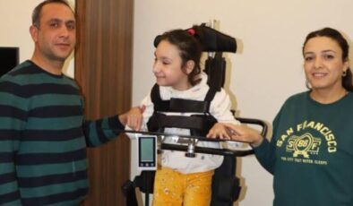 14 Yaşındaki Serebral Palsi Hastası Yaren’e Robotik Cihaz Umut Oldu
