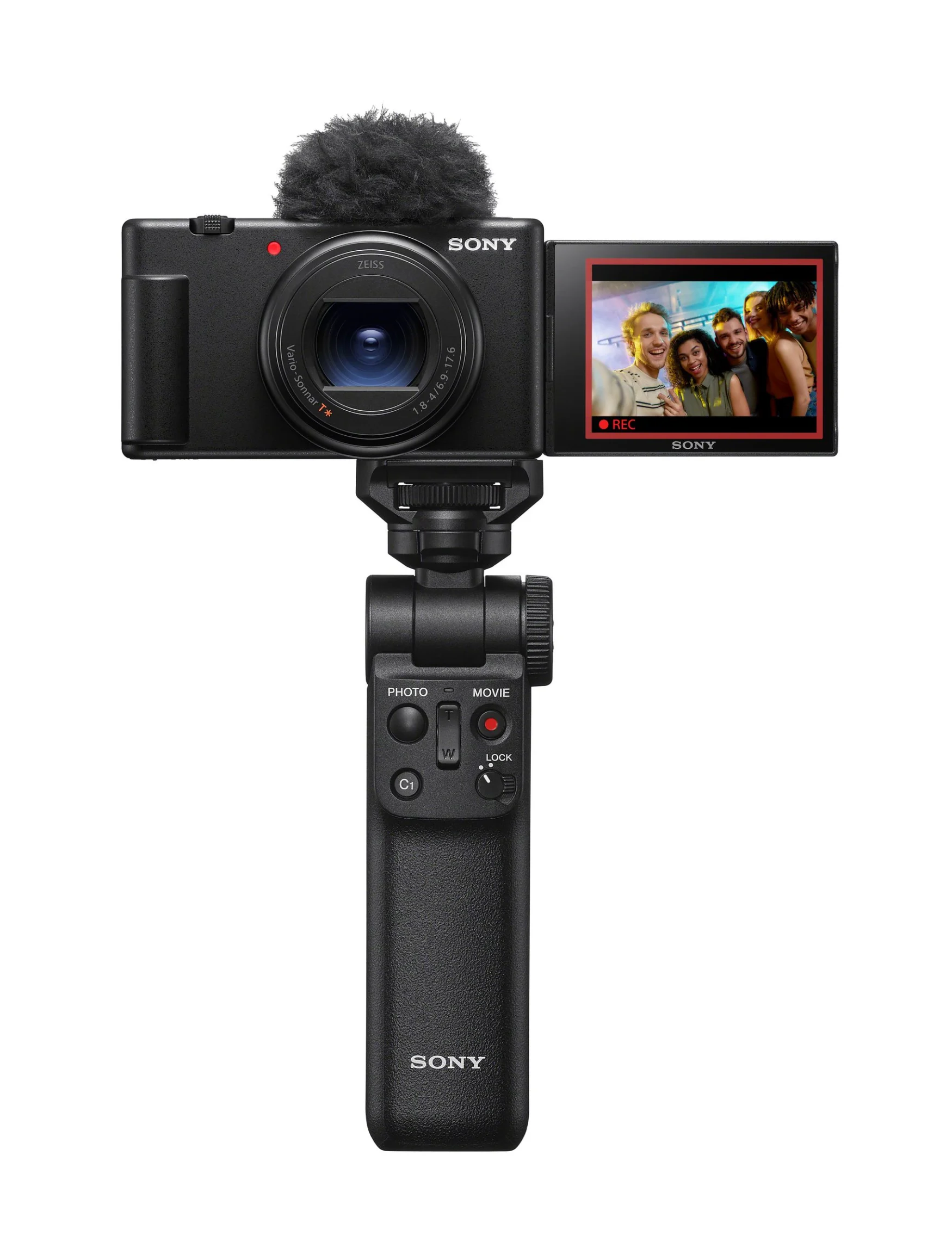 Sony ZV-1 II, vlog çekerken tüm yüzünüzü sığdırabilmeniz için geniş bir lense sahiptir