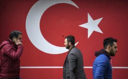 Türk lirası, Erdoğan’ın seçim zaferinin ardından düşmeye devam ediyor