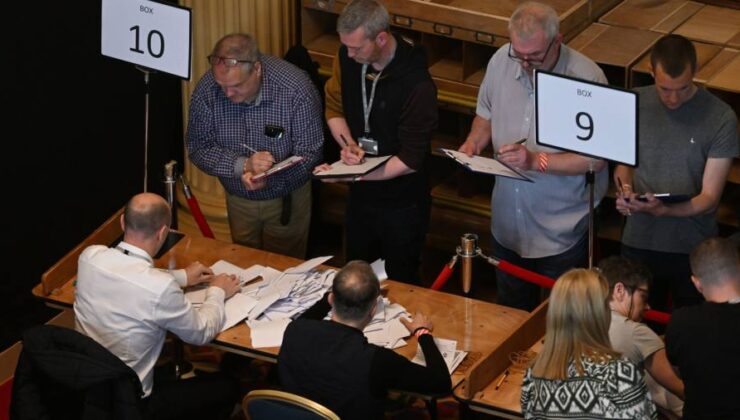 Sinn Féin, Kuzey İrlanda yerel seçimlerinde büyük zafer kazandı