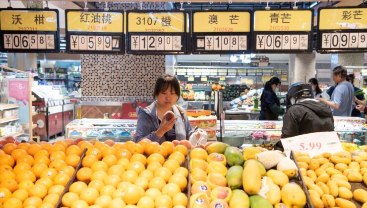 ADB, Çin’in temkinli tüketici güveninin toparlanmayı yavaşlattığını söylüyor
