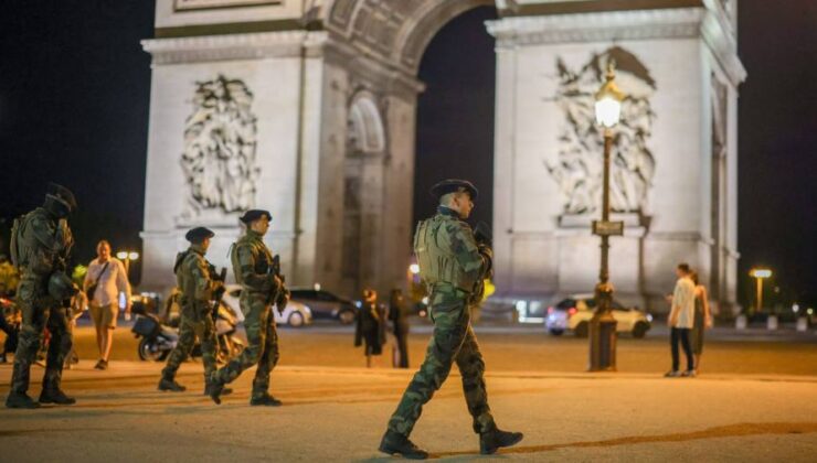 Fransa’da altı gece süren protestoların ardından huzursuzluk azaldı